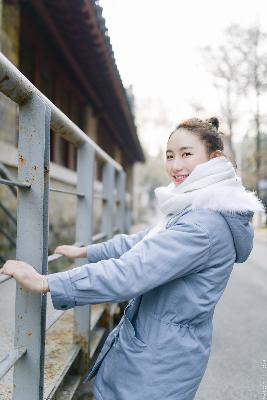 女大学生的沙龙室